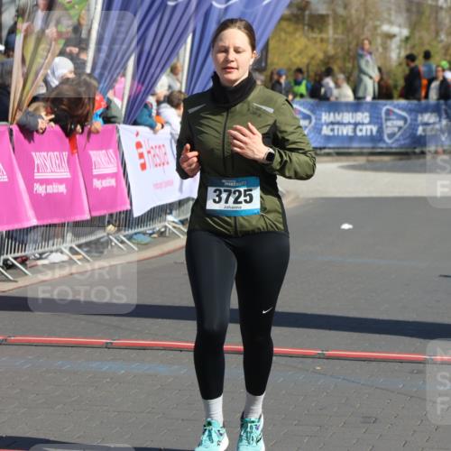 12.04.2026 - 45. Internationalen Wilhelmsburger Insellauf Strokosch-Dieckow http://msf.ph/oto/9466935 12.04.2026 11:01:06 Ziel 2389, 3725 meine-sportfotos.de