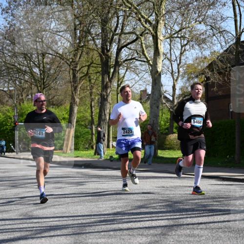 12.04.2026 - 45. Internationalen Wilhelmsburger Insellauf J. Mangold http://msf.ph/oto/9466947 12.04.2026 11:03:18 Ziel 3384, 2950, 5460, 4141, 2422, 4732, 2914, 5842, 5842, 2005 meine-sportfotos.de