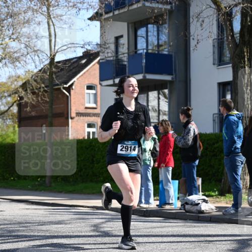 12.04.2026 - 45. Internationalen Wilhelmsburger Insellauf J. Mangold http://msf.ph/oto/9466979 12.04.2026 11:03:43 Ziel 4732, 2914, 5842, 2005, 2221, 3027, 3015, 3015, 5533, 2664, 5792, 4059, 4489 meine-sportfotos.de