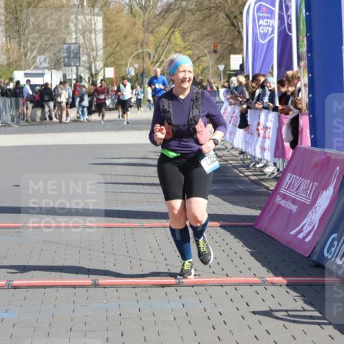 12.04.2026 - 45. Internationalen Wilhelmsburger Insellauf Strokosch-Dieckow http://msf.ph/oto/9466999 12.04.2026 11:16:56 Ziel 3543, 2329 meine-sportfotos.de