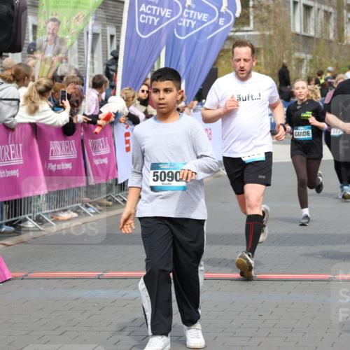 12.04.2026 - 45. Internationalen Wilhelmsburger Insellauf Strokosch-Dieckow http://msf.ph/oto/9467023 12.04.2026 13:10:20 Ziel 3807, 4794, 2687, 5090, 5256, 4419, 5454, 5624, 5005, 3557 meine-sportfotos.de