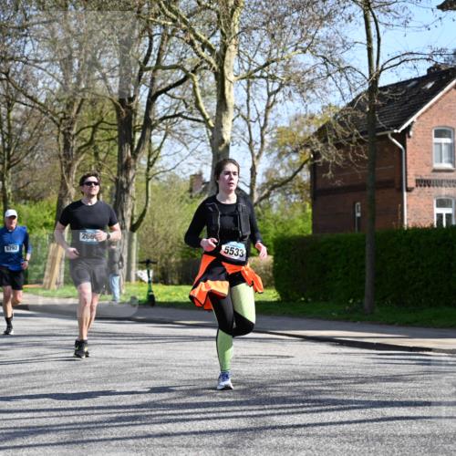 12.04.2026 - 45. Internationalen Wilhelmsburger Insellauf J. Mangold http://msf.ph/oto/9467062 12.04.2026 11:04:06 Ziel 2221, 3027, 3015, 5533, 2664, 5792, 4059, 4489, 4686, 3615, 2211, 3978, 4484, 4486, 3678, 2204, 5570, 3679 meine-sportfotos.de