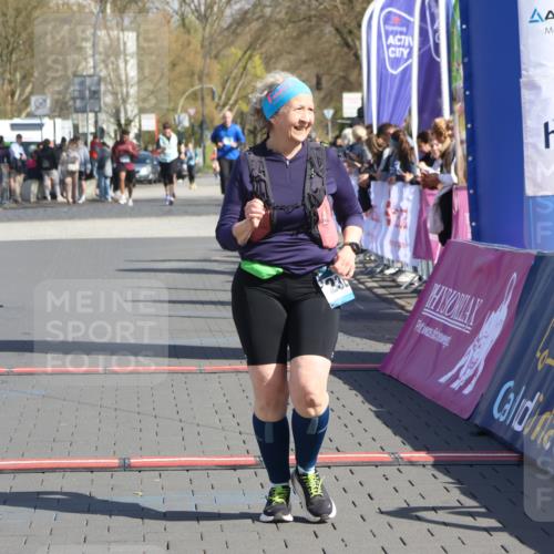 12.04.2026 - 45. Internationalen Wilhelmsburger Insellauf Strokosch-Dieckow http://msf.ph/oto/9467097 12.04.2026 11:16:57 Ziel 3543, 2329 meine-sportfotos.de