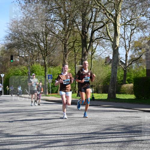 12.04.2026 - 45. Internationalen Wilhelmsburger Insellauf J. Mangold http://msf.ph/oto/9467117 12.04.2026 11:04:15 Ziel 3027, 3015, 5533, 2664, 5792, 4059, 4489, 4686, 3615, 3615, 2211, 3978, 4484, 4486, 3678, 2204, 5570, 3679, 3064 meine-sportfotos.de