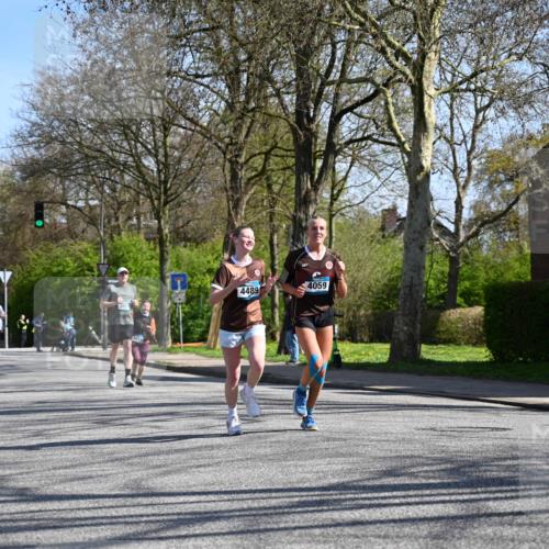 12.04.2026 - 45. Internationalen Wilhelmsburger Insellauf J. Mangold http://msf.ph/oto/9467118 12.04.2026 11:04:15 Ziel 3027, 3015, 5533, 2664, 5792, 4059, 4489, 4686, 3615, 3615, 2211, 3978, 4484, 4486, 3678, 2204, 5570, 3679, 3064 meine-sportfotos.de