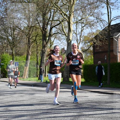 12.04.2026 - 45. Internationalen Wilhelmsburger Insellauf J. Mangold http://msf.ph/oto/9467138 12.04.2026 11:04:16 Ziel 3027, 3015, 5533, 2664, 5792, 4059, 4489, 4686, 3615, 2211, 3978, 4484, 4486, 3678, 2204, 5570, 3679, 3064, 2225 meine-sportfotos.de