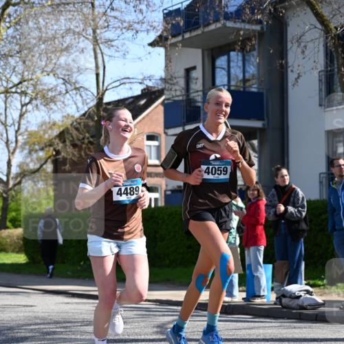 12.04.2026 - 45. Internationalen Wilhelmsburger Insellauf J. Mangold http://msf.ph/oto/9467160 12.04.2026 11:04:17 Ziel 3027, 3015, 5533, 2664, 5792, 4059, 4489, 4686, 3615, 2211, 3978, 4484, 4486, 3678, 2204, 5570, 2204, 5570, 3679, 3064, 2225 meine-sportfotos.de