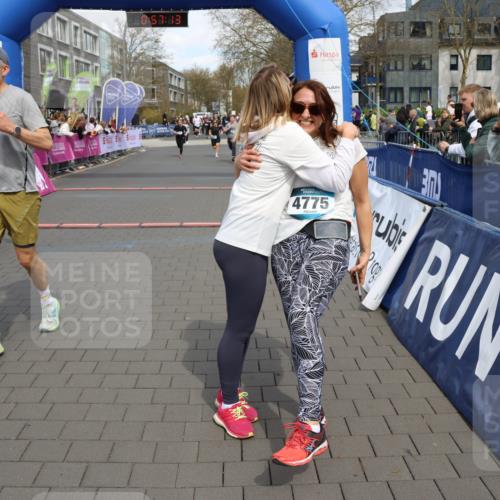 12.04.2026 - 45. Internationalen Wilhelmsburger Insellauf Strokosch-Dieckow http://msf.ph/oto/9467177 12.04.2026 13:10:13 Ziel 5761, 4335, 3807, 4794 meine-sportfotos.de