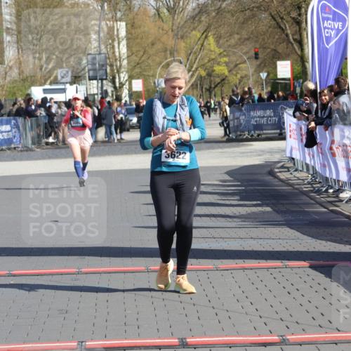 12.04.2026 - 45. Internationalen Wilhelmsburger Insellauf Strokosch-Dieckow http://msf.ph/oto/9467276 12.04.2026 11:17:26 Ziel 3622 meine-sportfotos.de