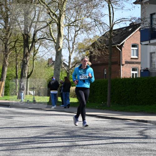 12.04.2026 - 45. Internationalen Wilhelmsburger Insellauf J. Mangold http://msf.ph/oto/9467288 12.04.2026 11:04:49 Ziel 4484, 4486, 3678, 2204, 5570, 3679, 3064, 2225, 2203, 2415, 3130, 3130, 4286, 4516, 5043, 2730, 2193, 4440, 4870, 2530, 3743, 5748, 4464, 5810, 3322 meine-sportfotos.de