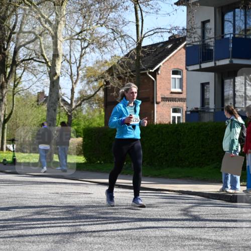 12.04.2026 - 45. Internationalen Wilhelmsburger Insellauf J. Mangold http://msf.ph/oto/9467294 12.04.2026 11:04:49 Ziel 4484, 4486, 3678, 2204, 5570, 3679, 3064, 2225, 2203, 2415, 3130, 3130, 4286, 4516, 5043, 2730, 2193, 4440, 4870, 2530, 3743, 5748, 4464, 5810, 3322 meine-sportfotos.de