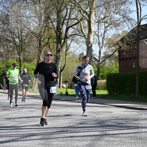12.04.2026 - 45. Internationalen Wilhelmsburger Insellauf J. Mangold http://msf.ph/oto/9467316 12.04.2026 11:04:52 Ziel 2204, 5570, 3679, 3064, 2225, 2203, 2415, 3130, 4286, 4516, 5043, 2730, 2193, 4440, 4870, 2530, 3743, 5748, 4464, 5810, 3322, 3420 meine-sportfotos.de