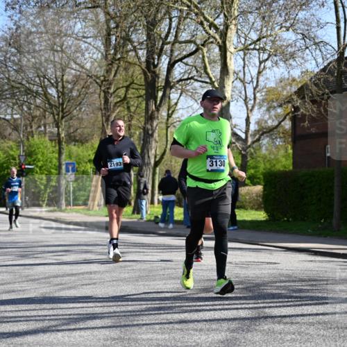 12.04.2026 - 45. Internationalen Wilhelmsburger Insellauf J. Mangold http://msf.ph/oto/9467329 12.04.2026 11:04:55 Ziel 3679, 3064, 2225, 2203, 2415, 3130, 4286, 4516, 5043, 2730, 2193, 4440, 4440, 4870, 2530, 3743, 5748, 4464, 5810, 3322, 3420 meine-sportfotos.de
