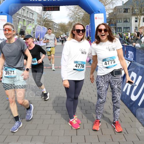 12.04.2026 - 45. Internationalen Wilhelmsburger Insellauf Strokosch-Dieckow http://msf.ph/oto/9467347 12.04.2026 13:10:11 Ziel 5760, 3019, 3440, 5761, 4335 meine-sportfotos.de