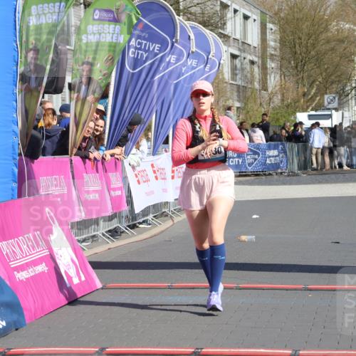 12.04.2026 - 45. Internationalen Wilhelmsburger Insellauf Strokosch-Dieckow http://msf.ph/oto/9467352 12.04.2026 11:17:31 Ziel 3080 meine-sportfotos.de