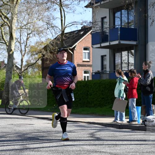 12.04.2026 - 45. Internationalen Wilhelmsburger Insellauf J. Mangold http://msf.ph/oto/9467399 12.04.2026 11:05:06 Ziel 2203, 2415, 3130, 4286, 4516, 5043, 2730, 2193, 4440, 4870, 2530, 3743, 5748, 4464, 5810, 5810, 3322, 3420, 3920, 2267, 2268, 2767 meine-sportfotos.de