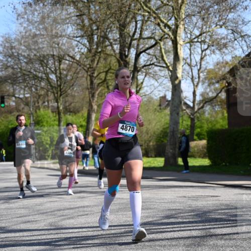 12.04.2026 - 45. Internationalen Wilhelmsburger Insellauf J. Mangold http://msf.ph/oto/9467418 12.04.2026 11:05:07 Ziel 2203, 2415, 3130, 4286, 4516, 5043, 2730, 2193, 4440, 4870, 2530, 3743, 5748, 4464, 5810, 3322, 3420, 3920, 2267, 2268, 2767, 2481 meine-sportfotos.de