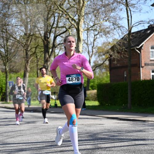 12.04.2026 - 45. Internationalen Wilhelmsburger Insellauf J. Mangold http://msf.ph/oto/9467425 12.04.2026 11:05:08 Ziel 2203, 2415, 3130, 4286, 4516, 5043, 2730, 2193, 4440, 4870, 2530, 3743, 5748, 4464, 5810, 3322, 3420, 3920, 2267, 2268, 2767, 2481 meine-sportfotos.de
