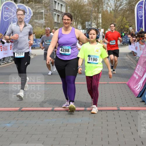 12.04.2026 - 45. Internationalen Wilhelmsburger Insellauf Strokosch-Dieckow http://msf.ph/oto/9467439 12.04.2026 13:10:02 Ziel 4288, 5190, 3121, 2337, 3056, 2688, 4776, 2689, 5095, 3571 meine-sportfotos.de