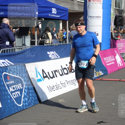 12.04.2026 - 45. Internationalen Wilhelmsburger Insellauf Strokosch-Dieckow http://msf.ph/oto/9467461 12.04.2026 11:01:50 Ziel 4703 meine-sportfotos.de
