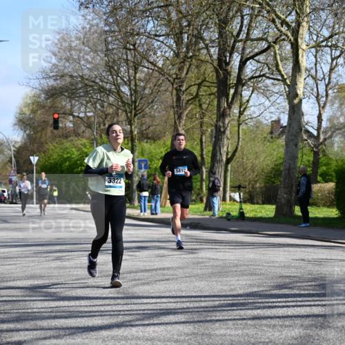 12.04.2026 - 45. Internationalen Wilhelmsburger Insellauf J. Mangold http://msf.ph/oto/9467463 12.04.2026 11:05:14 Ziel 3130, 4286, 4516, 5043, 2730, 2193, 4440, 4870, 2530, 3743, 5748, 4464, 5810, 3322, 3420, 3920, 2267, 2267, 2268, 2767, 2481, 2449, 4865, 4188, 2749 meine-sportfotos.de