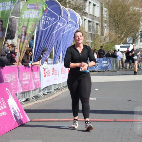 12.04.2026 - 45. Internationalen Wilhelmsburger Insellauf Strokosch-Dieckow http://msf.ph/oto/9467485 12.04.2026 11:17:53 Ziel 4136 meine-sportfotos.de
