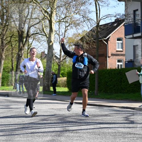 12.04.2026 - 45. Internationalen Wilhelmsburger Insellauf J. Mangold http://msf.ph/oto/9467489 12.04.2026 11:05:27 Ziel 3743, 5748, 4464, 5810, 3322, 3420, 3920, 2267, 2268, 2268, 2767, 2481, 2449, 4865, 4188, 2749, 4477, 4476, 5818, 3717 meine-sportfotos.de