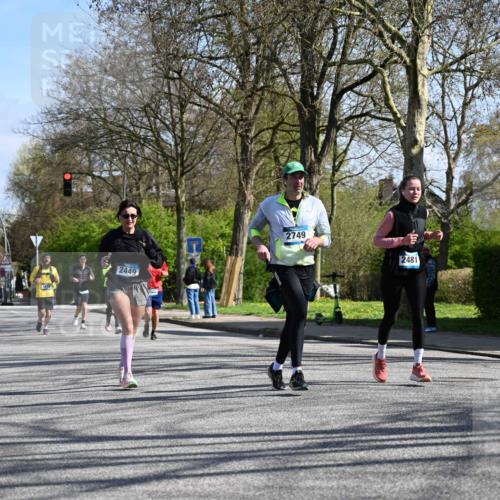 12.04.2026 - 45. Internationalen Wilhelmsburger Insellauf J. Mangold http://msf.ph/oto/9467529 12.04.2026 11:05:39 Ziel 3420, 3920, 2267, 2268, 2767, 2481, 2449, 4865, 4188, 2749, 4477, 4476, 5818, 3717, 2330 meine-sportfotos.de