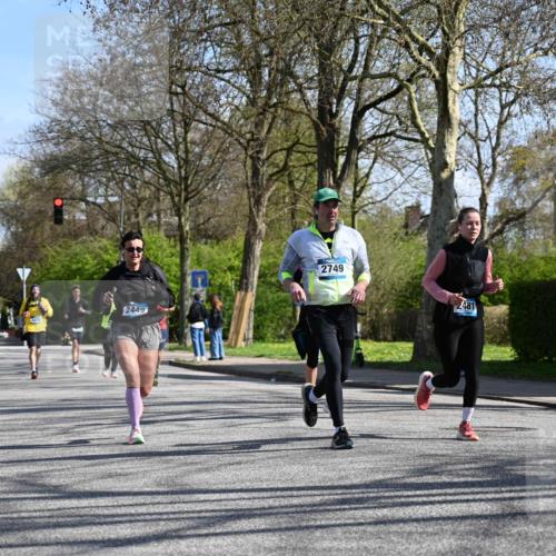 12.04.2026 - 45. Internationalen Wilhelmsburger Insellauf J. Mangold http://msf.ph/oto/9467531 12.04.2026 11:05:40 Ziel 3420, 3920, 2267, 2268, 2767, 2481, 2449, 4865, 4188, 2749, 4477, 4476, 5818, 3717, 2330 meine-sportfotos.de