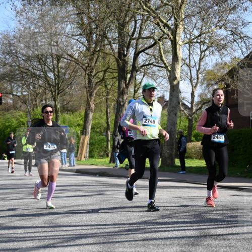 12.04.2026 - 45. Internationalen Wilhelmsburger Insellauf J. Mangold http://msf.ph/oto/9467539 12.04.2026 11:05:40 Ziel 3420, 3920, 2267, 2268, 2767, 2481, 2449, 4865, 4188, 2749, 4477, 4476, 5818, 3717, 2330 meine-sportfotos.de