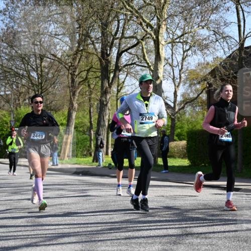 12.04.2026 - 45. Internationalen Wilhelmsburger Insellauf J. Mangold http://msf.ph/oto/9467544 12.04.2026 11:05:40 Ziel 3420, 3920, 2267, 2268, 2767, 2481, 2449, 4865, 4188, 2749, 4477, 4476, 5818, 3717, 2330 meine-sportfotos.de