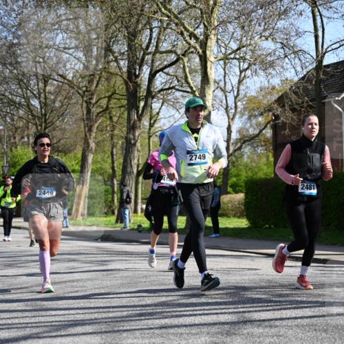 12.04.2026 - 45. Internationalen Wilhelmsburger Insellauf J. Mangold http://msf.ph/oto/9467545 12.04.2026 11:05:40 Ziel 3420, 3920, 2267, 2268, 2767, 2481, 2449, 4865, 4188, 2749, 4477, 4476, 5818, 3717, 2330 meine-sportfotos.de