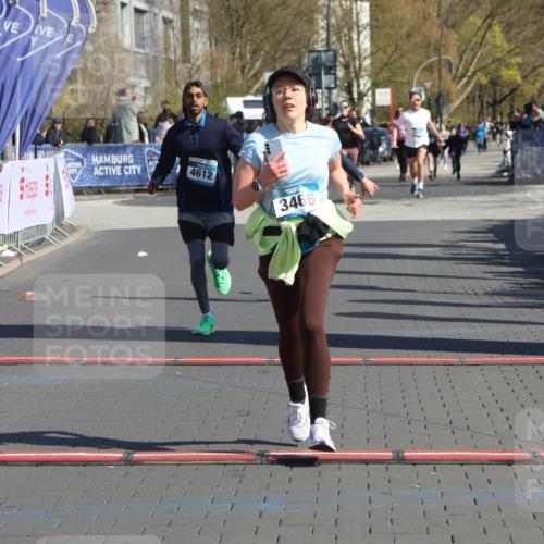 12.04.2026 - 45. Internationalen Wilhelmsburger Insellauf Strokosch-Dieckow http://msf.ph/oto/9467552 12.04.2026 11:02:12 Ziel 2271, 3466, 4612, 4019 meine-sportfotos.de