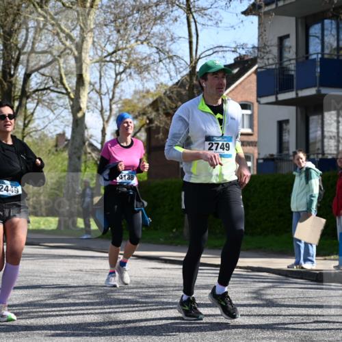 12.04.2026 - 45. Internationalen Wilhelmsburger Insellauf J. Mangold http://msf.ph/oto/9467568 12.04.2026 11:05:41 Ziel 3920, 2267, 2268, 2767, 2481, 2449, 4865, 4188, 2749, 4477, 4476, 5818, 3717, 2330 meine-sportfotos.de