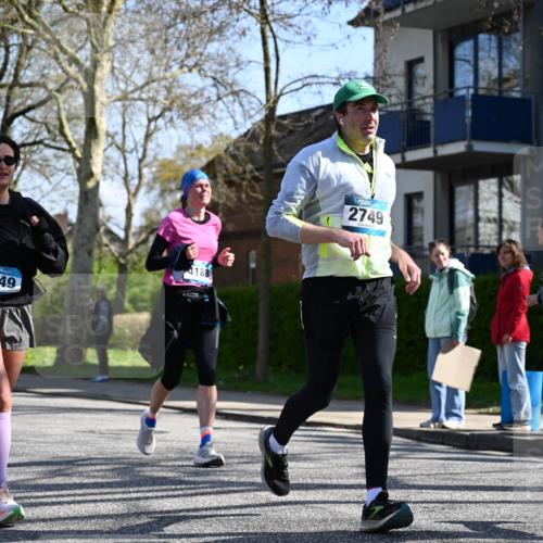 12.04.2026 - 45. Internationalen Wilhelmsburger Insellauf J. Mangold http://msf.ph/oto/9467570 12.04.2026 11:05:42 Ziel 3920, 2267, 2268, 2767, 2481, 2449, 4865, 4188, 2749, 4477, 4476, 5818, 3717, 2330, 3460 meine-sportfotos.de