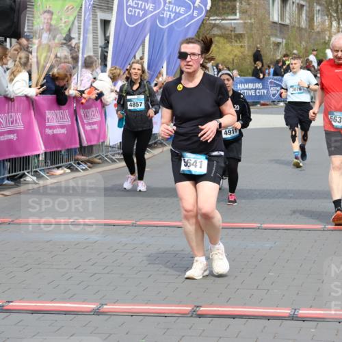 12.04.2026 - 45. Internationalen Wilhelmsburger Insellauf Strokosch-Dieckow http://msf.ph/oto/9467595 12.04.2026 13:09:50 Ziel 5641, 5631, 4318, 4911, 4857, 3076, 5682 meine-sportfotos.de