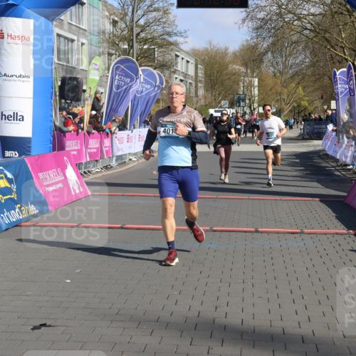 12.04.2026 - 45. Internationalen Wilhelmsburger Insellauf Strokosch-Dieckow http://msf.ph/oto/9467635 12.04.2026 11:02:16 Ziel 3466, 4612, 4019, 4326 meine-sportfotos.de