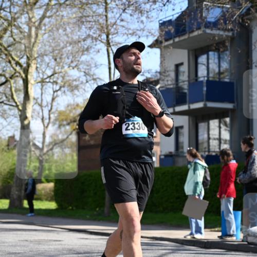 12.04.2026 - 45. Internationalen Wilhelmsburger Insellauf J. Mangold http://msf.ph/oto/9467648 12.04.2026 11:06:10 Ziel 3717, 2330, 3460, 4564, 3790, 3790, 2495, 3570, 2862, 2863, 5720 meine-sportfotos.de