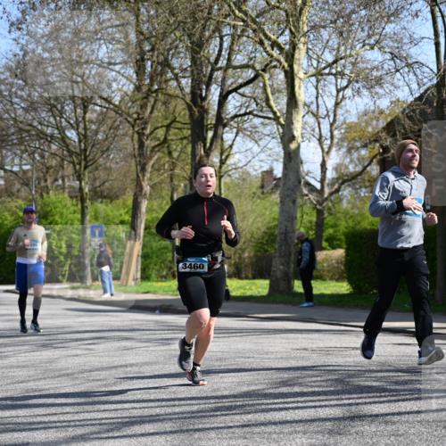 12.04.2026 - 45. Internationalen Wilhelmsburger Insellauf J. Mangold http://msf.ph/oto/9467656 12.04.2026 11:06:18 Ziel 2330, 3460, 4564, 3790, 2495, 3570, 2862, 2863, 5720 meine-sportfotos.de