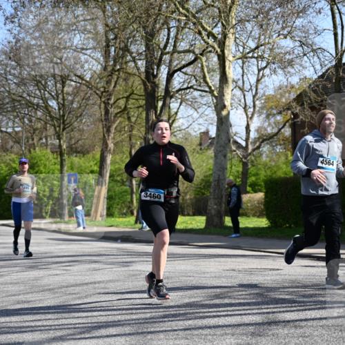 12.04.2026 - 45. Internationalen Wilhelmsburger Insellauf J. Mangold http://msf.ph/oto/9467657 12.04.2026 11:06:18 Ziel 2330, 3460, 4564, 3790, 2495, 3570, 2862, 2863, 5720 meine-sportfotos.de