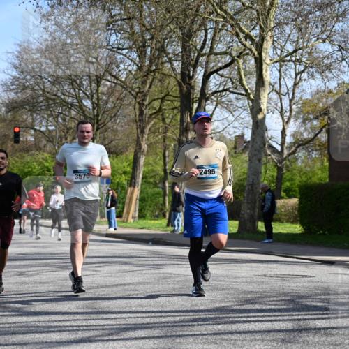 12.04.2026 - 45. Internationalen Wilhelmsburger Insellauf J. Mangold http://msf.ph/oto/9467684 12.04.2026 11:06:22 Ziel 2330, 3460, 4564, 3790, 2495, 3570, 2862, 2863, 5720 meine-sportfotos.de