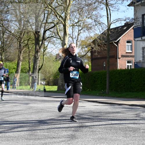 12.04.2026 - 45. Internationalen Wilhelmsburger Insellauf J. Mangold http://msf.ph/oto/9467767 12.04.2026 11:06:59 Ziel 3342, 3885, 2777, 4949, 4359, 2567, 2778, 5806, 3149, 3967, 4856, 3295 meine-sportfotos.de