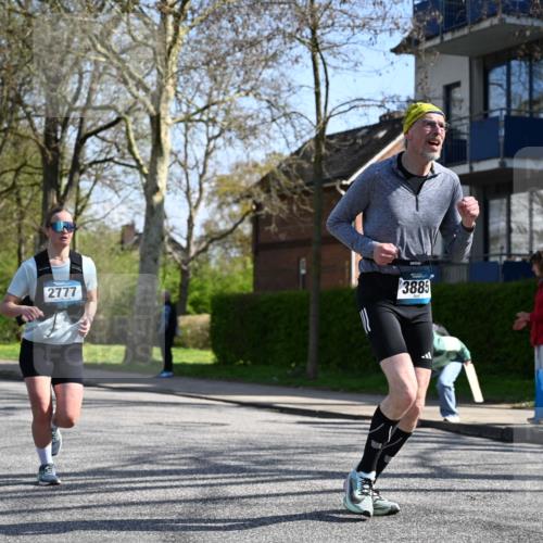 12.04.2026 - 45. Internationalen Wilhelmsburger Insellauf J. Mangold http://msf.ph/oto/9467805 12.04.2026 11:07:03 Ziel 3342, 3885, 2777, 4949, 4359, 2567, 2778, 5806, 3149, 3967, 3967, 4856, 3295 meine-sportfotos.de
