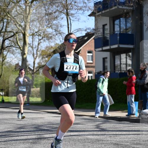 12.04.2026 - 45. Internationalen Wilhelmsburger Insellauf J. Mangold http://msf.ph/oto/9467819 12.04.2026 11:07:04 Ziel 3342, 3885, 2777, 4949, 4359, 2567, 2778, 2567, 2778, 5806, 3149, 3967, 4856, 3295 meine-sportfotos.de