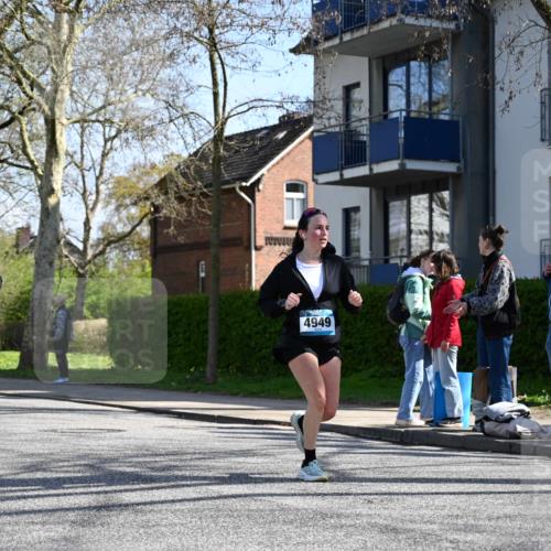 12.04.2026 - 45. Internationalen Wilhelmsburger Insellauf J. Mangold http://msf.ph/oto/9467833 12.04.2026 11:07:05 Ziel 3342, 3885, 2777, 4949, 4359, 2567, 2778, 5806, 3149, 3967, 4856, 4856, 3295, 2924 meine-sportfotos.de