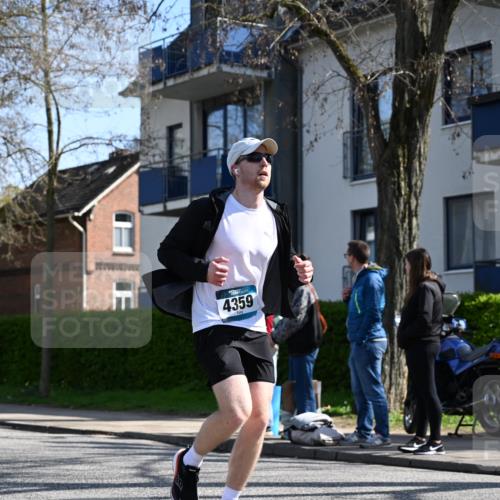 12.04.2026 - 45. Internationalen Wilhelmsburger Insellauf J. Mangold http://msf.ph/oto/9467855 12.04.2026 11:07:07 Ziel 3342, 3885, 2777, 4949, 4359, 2567, 2778, 5806, 3149, 3967, 4856, 3295, 2924 meine-sportfotos.de