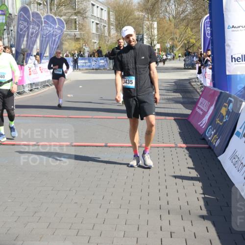 12.04.2026 - 45. Internationalen Wilhelmsburger Insellauf Strokosch-Dieckow http://msf.ph/oto/9467915 12.04.2026 11:18:26 Ziel 4786, 3435, 2240, 5700, 4902, 4918 meine-sportfotos.de