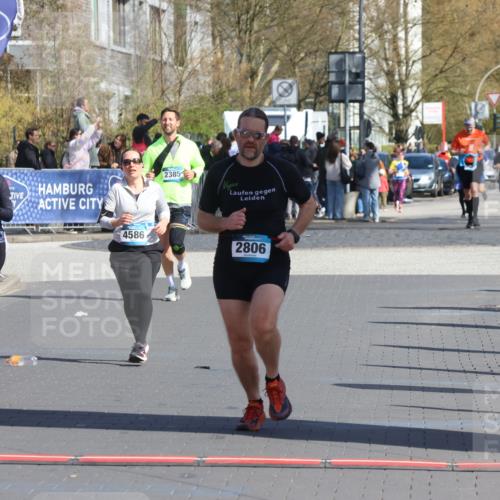 12.04.2026 - 45. Internationalen Wilhelmsburger Insellauf Strokosch-Dieckow http://msf.ph/oto/9467989 12.04.2026 11:18:49 Ziel 2806 meine-sportfotos.de