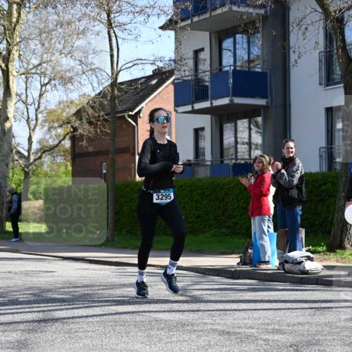 12.04.2026 - 45. Internationalen Wilhelmsburger Insellauf J. Mangold http://msf.ph/oto/9467996 12.04.2026 11:07:30 Ziel 5806, 3149, 3967, 4856, 3295, 2924, 2660, 2882, 2864, 3671, 4956 meine-sportfotos.de