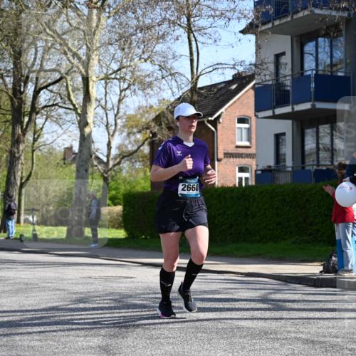 12.04.2026 - 45. Internationalen Wilhelmsburger Insellauf J. Mangold http://msf.ph/oto/9468007 12.04.2026 11:07:41 Ziel 4856, 3295, 2924, 2660, 2882, 2864, 3671, 4956, 3397, 2800, 4977, 3740 meine-sportfotos.de